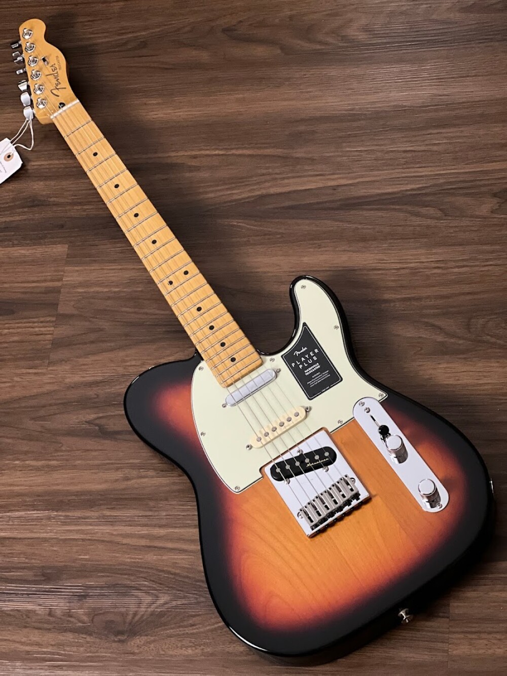 Fender Player Plus Nashville Telecaster - 3-tone Sunburst with